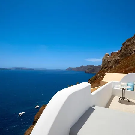 Luxury Santorini 1 Bedroom Stunning Sea Views & Outdoor Jacuzzi Villa